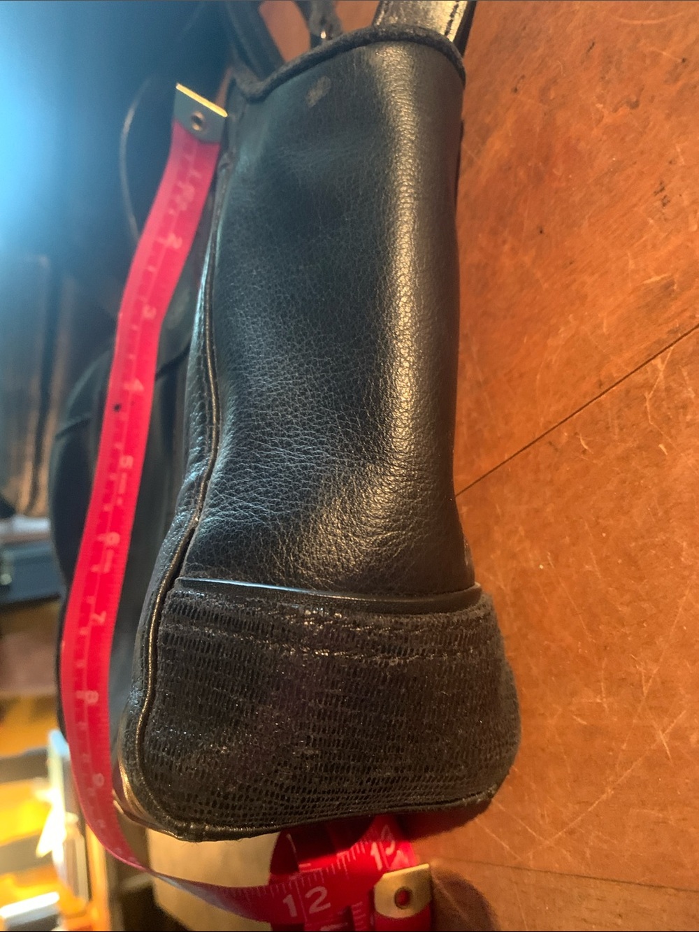Pretty great condition, some minor wear, authentic medium size leather Coach - Picture 11 of 11